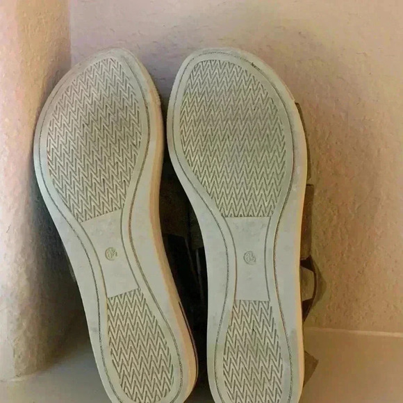 Eileen Fisher Metallic Sandals - Picture 6 of 6